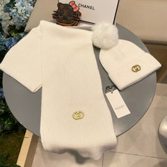 SET SCARF AND HAT IN WHITE CASHMERE 436220