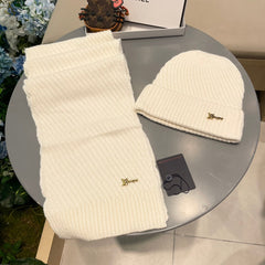 SET SCARF AND HAT IN WHITE WOOL 436223