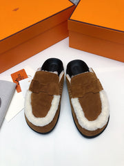 GO MULE IN BRONZE BROWN SUEDE ATTACH WHITE FLEECE