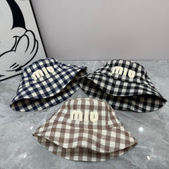 MM BUCKET CHECKED PATTERN WITH LOGO