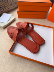 0RAN SANDALS IN GINGER ORANGE CALFSKIN