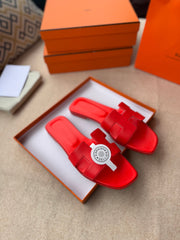 0RAN SANDALS IN CHERRY RED CALFSKIN