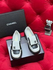 CC MOCCASIN LOAFER IN WHITE MIX BLACK LAMBSKIN