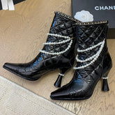 HIGH HEELS 8CM BOOTS IN BLACK CALFSKIN WITH PEARL CHAIN