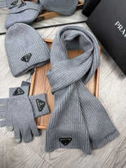 THREE-PIECES SET IN SMOKE GRAY WOOL AND ACRYLIC 406559