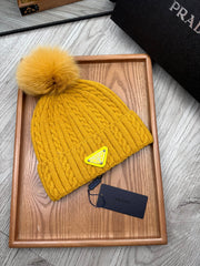 BEANIE HAT IN MUSTARD YELLOW WOOL 352365