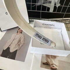 HEADBAND EMBELLISHED FLOWER AND PEARL IN IVORY WHITE SILK 194316