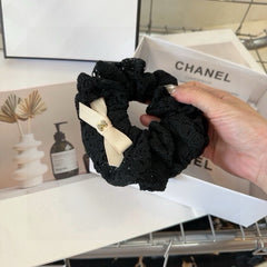 BLACK WRINKLED FABRIC SCRUNCHIE 418917