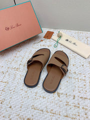SANDALS IN LIGHT BROWN CALFSKIN