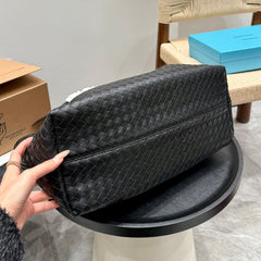 PINACOTECA TOTE BAG 38 IN BLACK CALFSKIN