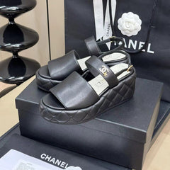 CC HIGH WEDGE SANDALS IN BLACK LAMBSKIN