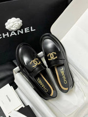 CC LOAFER BLACK CALFSKIN WITH META LOGO