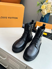 LV WOMEN'S BEAUBOURG ANKLE BOOT IN BLACK CALFSKIN