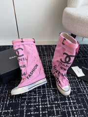 HIGH BOOTS IN HOT PINK CANVAS