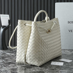 BOTTEGA VENETA 25S LARGE ANDIAMO 42 IN IVORY CALFSKIN GOLD HARDWARE