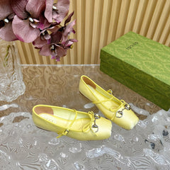 BALLET FLAT IN LIGHT YELLOW SILK WITH SILVER HARDWARE