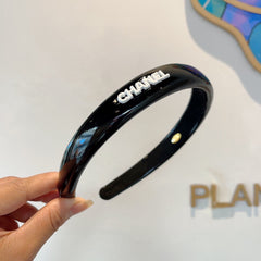 BLACK RESIN HAIRBAND 358245