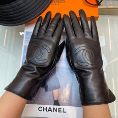 GLOVES IN BLACK LAMBSKIN 463840