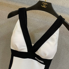 CC BIKINI SWIMSUIT SET IN BLACK AND WHITE 573553