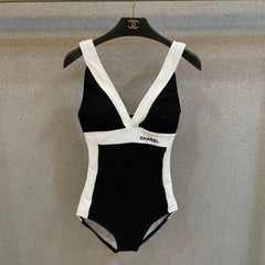 CC BIKINI SWIMSUIT SET IN BLACK AND WHITE 573554