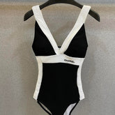 CC BIKINI SWIMSUIT SET IN BLACK AND WHITE 573554