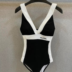 CC BIKINI SWIMSUIT SET IN BLACK AND WHITE 573554