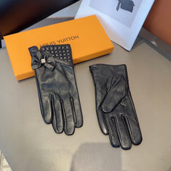 LV GLOVES IN BLACK LAMBSKIN 465812