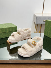 DAD SANDALS IN WHITE FLEECE WITH GOLD HARDWARE