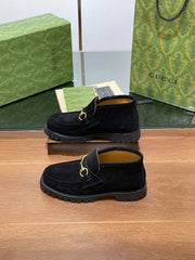 GG WOMEN'S HORSEBIT ANKLE BOOT IN BLACK SUEDE