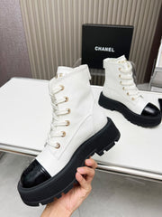 SHORT BOOTS IN WHITE MIX BLACK COWHIDE