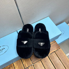 FLAT MULES IN BLACK RABBIT FUR