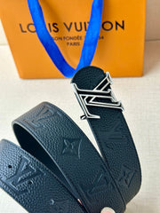 LV 25S BELT 40 MM IN BLACK CALFSKIN WITH SILVER HARDWARE 593266
