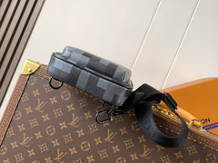 AVENUE 31 IN BLACK CANVAS CALFSKIN