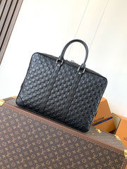 LV 25S PORTE- DOCUMENTS VOYAGE 41 IN BLACK EMBOSSED DAMIER INFINI CALFSKIN
