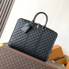 LV 25S PORTE- DOCUMENTS VOYAGE 41 IN BLACK EMBOSSED DAMIER INFINI CALFSKIN