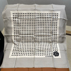 CHANEL 25S SCARF 90 IN SILK 703691