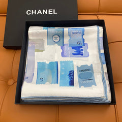 CHANEL 25S SCARF 90 IN SILK 703702