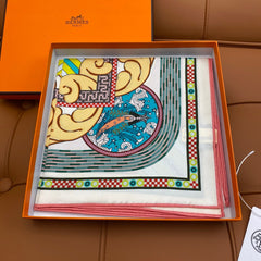 HERMES 25S SCARF 90 IN SILK 709684