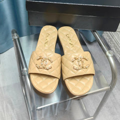 QUILTED SLIPPERS BEIGE CREAM SHEEPSKIN