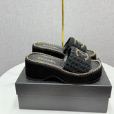 CC WEDGE SOLE SANDALS 25S IN BLACK FABRIC WITH LOGO