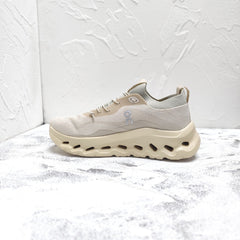 CLOUDTILT SNEAKER IN PALE GRAY RECYCLED POLYESTER
