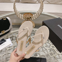 Double CC Rhinestone Flip Flop Thongs White Sheepskin