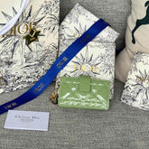 LADY JASMINE CARD HOLDER 10 IN LIGHT GREEN QUILTED PATENT CALFSKIN