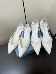 BRUSHED CUT-OUT BALLERINA FLAT IN WHITE CALFSKIN