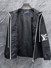 LV BLACK JACKET 239571
