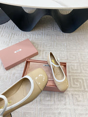 MARY JANE PUMPS IN BEIGE GLOSSY SHEEPSKIN