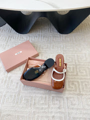 MARY JANE MULE PUMPS IN RED BROWN GLOSSY SHEEPSKIN