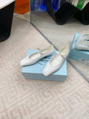 MARY JANE FLATS SQUARE TOE IN WHITE PATENT SHEEPSKIN