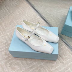 MARY JANE FLATS SQUARE TOE IN WHITE PATENT SHEEPSKIN