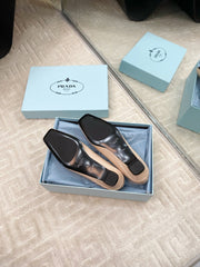 MARY JANE FLATS SQUARE TOE IN BEIGE PATENT SHEEPSKIN